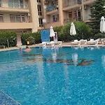 Kameliya Garden * Slantschew brjag